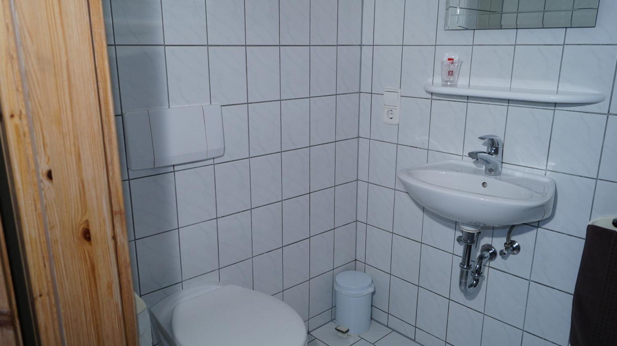 Landgasthof Falken Huttlingen 部屋 写真